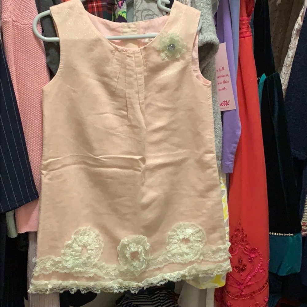 Shimmering cotton dress with lace